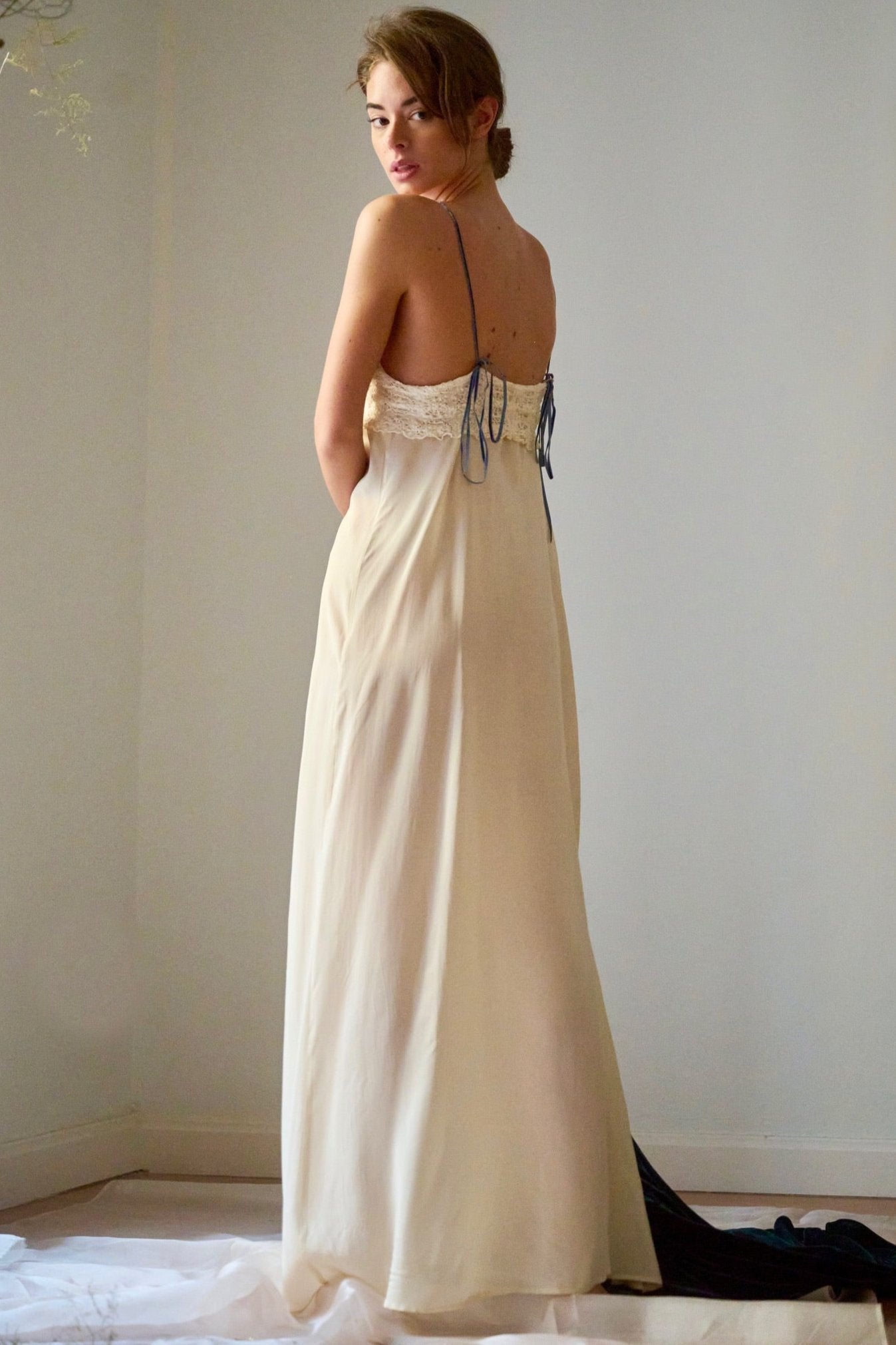 Liza nightgown