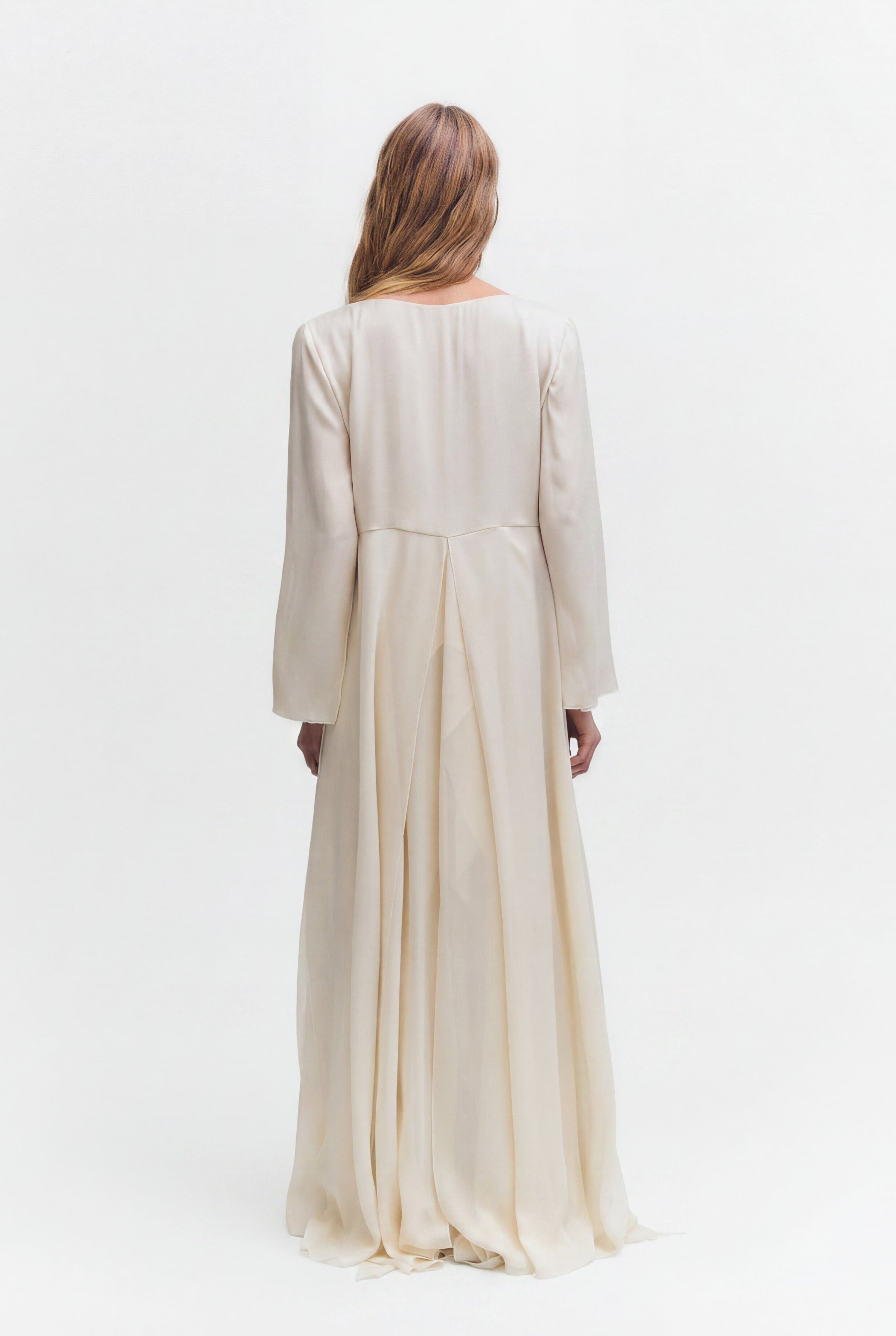 ARNELA ROBE